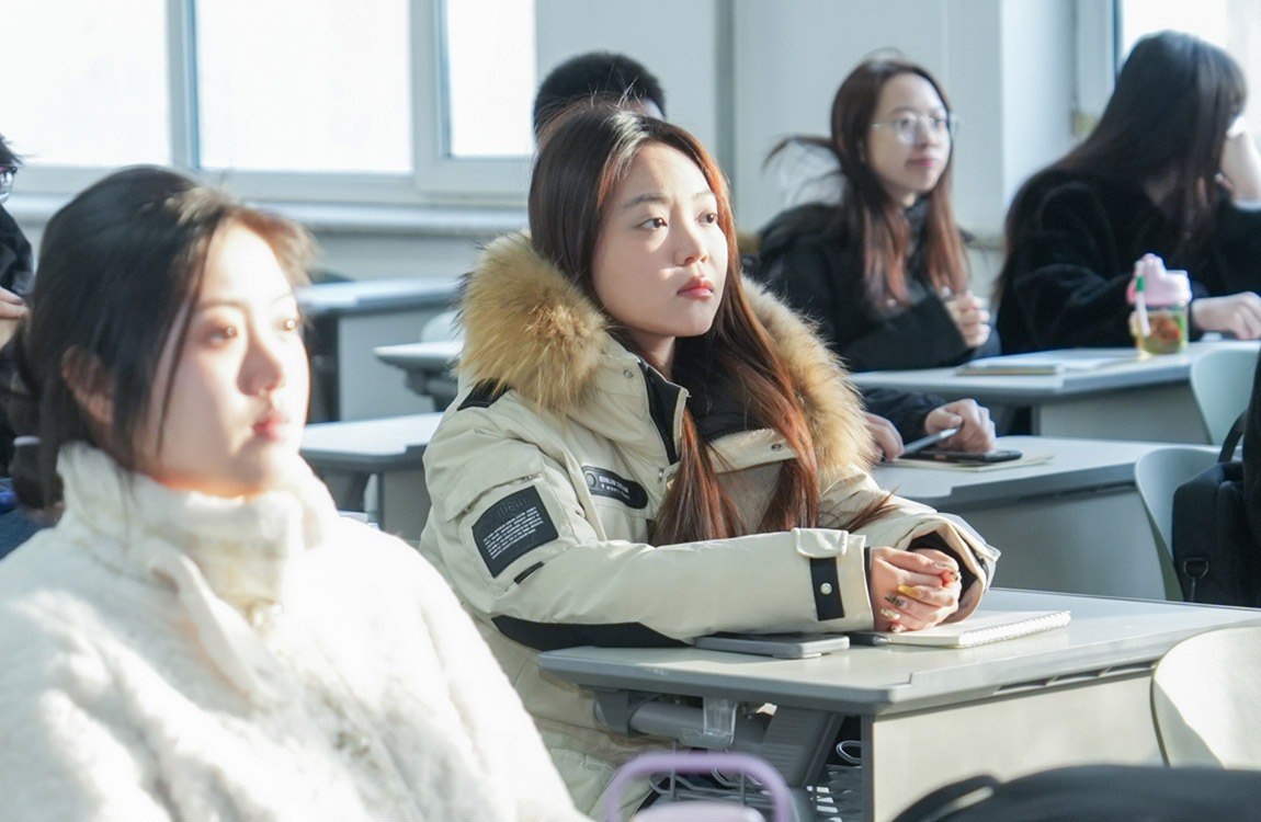 新学期第一天：春风如度，梦想壮阔，少年自当与灿烂相逢