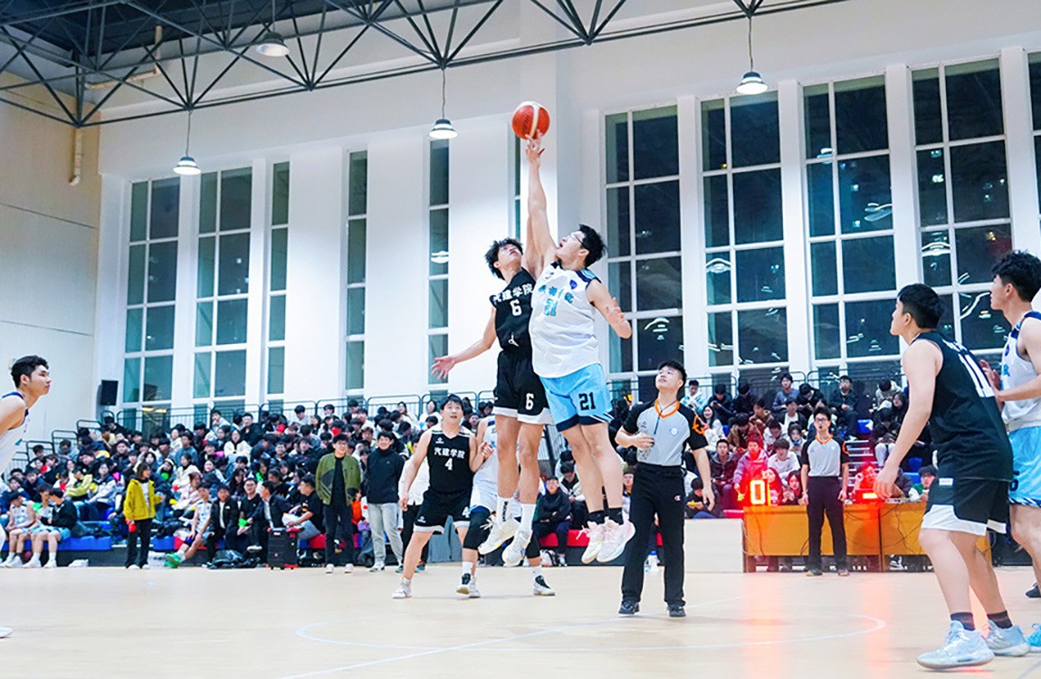 【我们的大学】运动青春，热血华德！专业体育场馆+超燃赛事，你的大学运动指南来了！