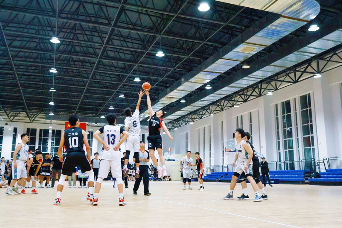 热血燃动，赛场逐梦！2024-2025学年哈尔滨华德学院学生体育联赛精彩启幕！