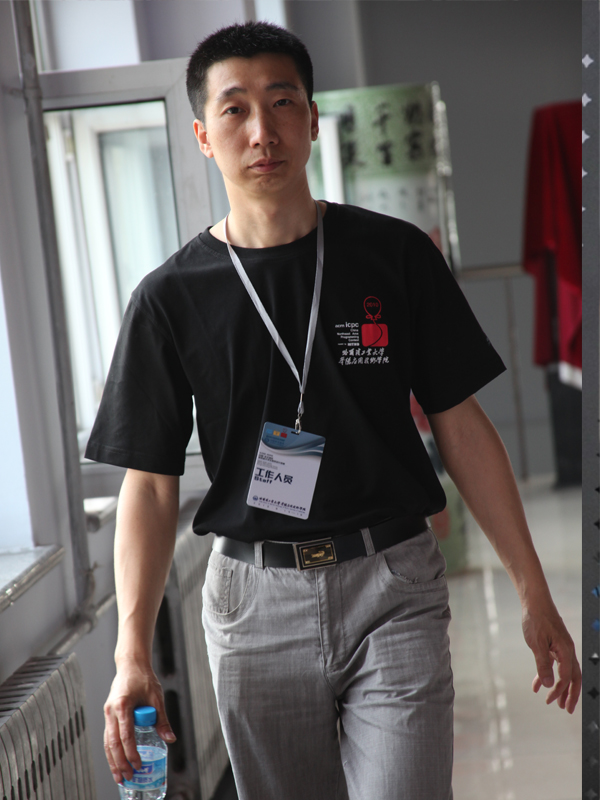 张世龙——2012年“黑龙江省高等学校师德先进个人”称号
