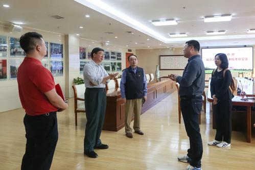 党委书记王春雷一行赴湖南信息学院访问交流
