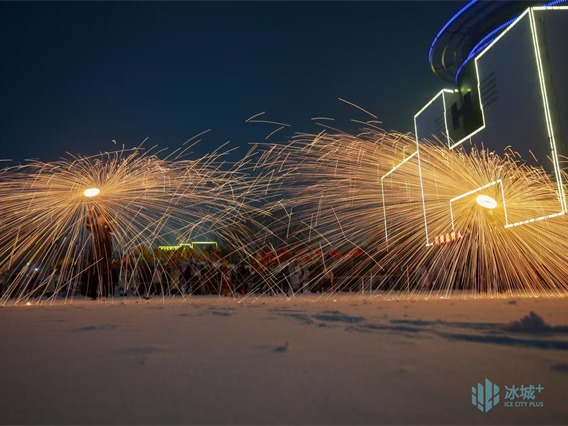 【哈尔滨新闻网】非遗进校园“破圈”又“出彩”，哈尔滨华德学院元宵喜乐会燃爆校园