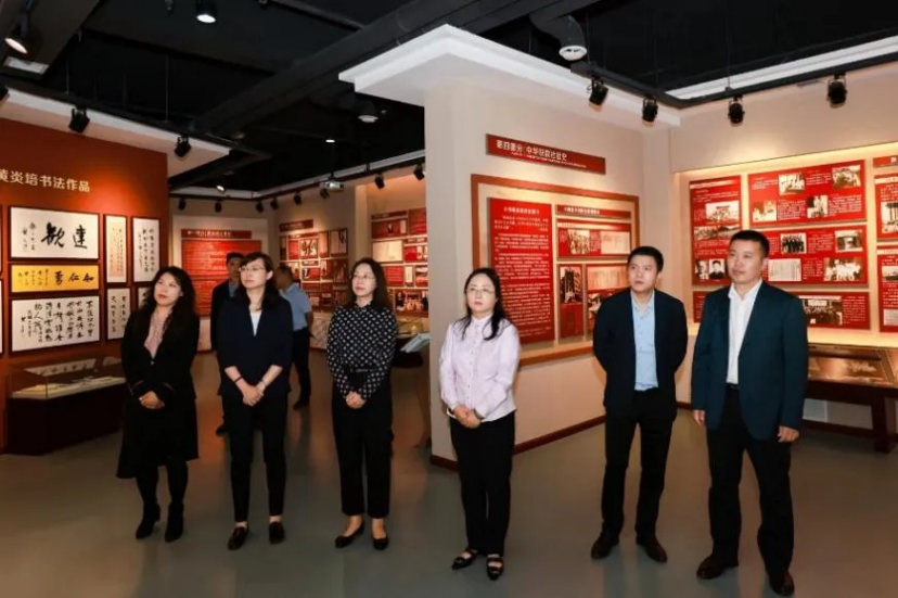 哈尔滨市职教社领导到哈尔滨华德学院走访调研